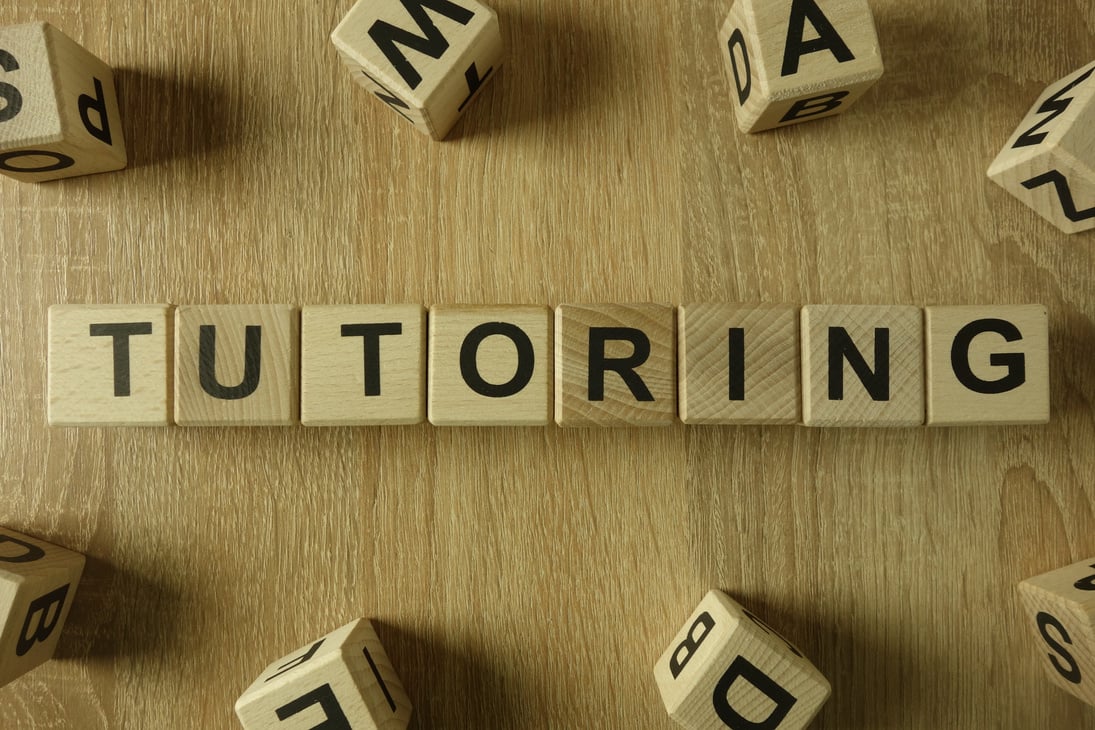 Tutoring word from wooden blocks
